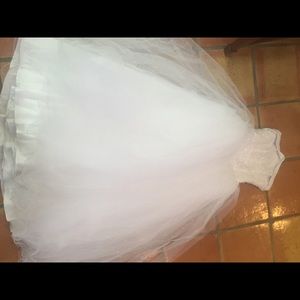 Wedding/debutante dress
